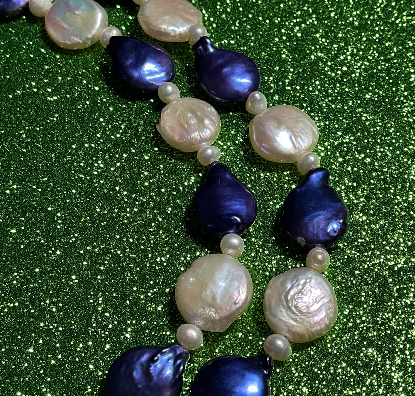 Very Pearl Necklace