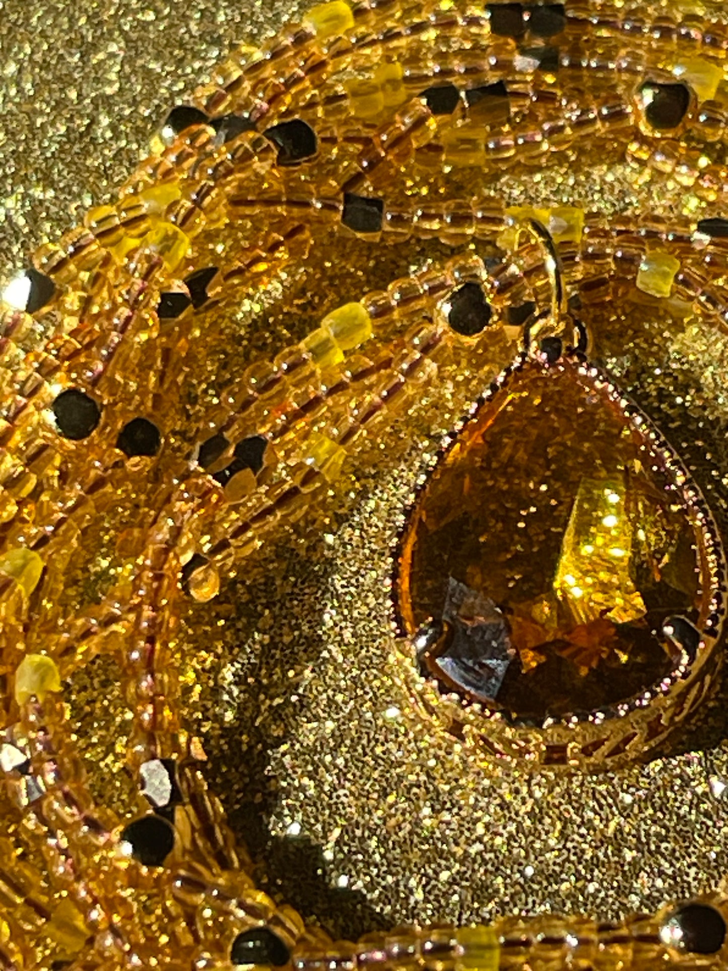Honey-lemon Teardrop Necklace