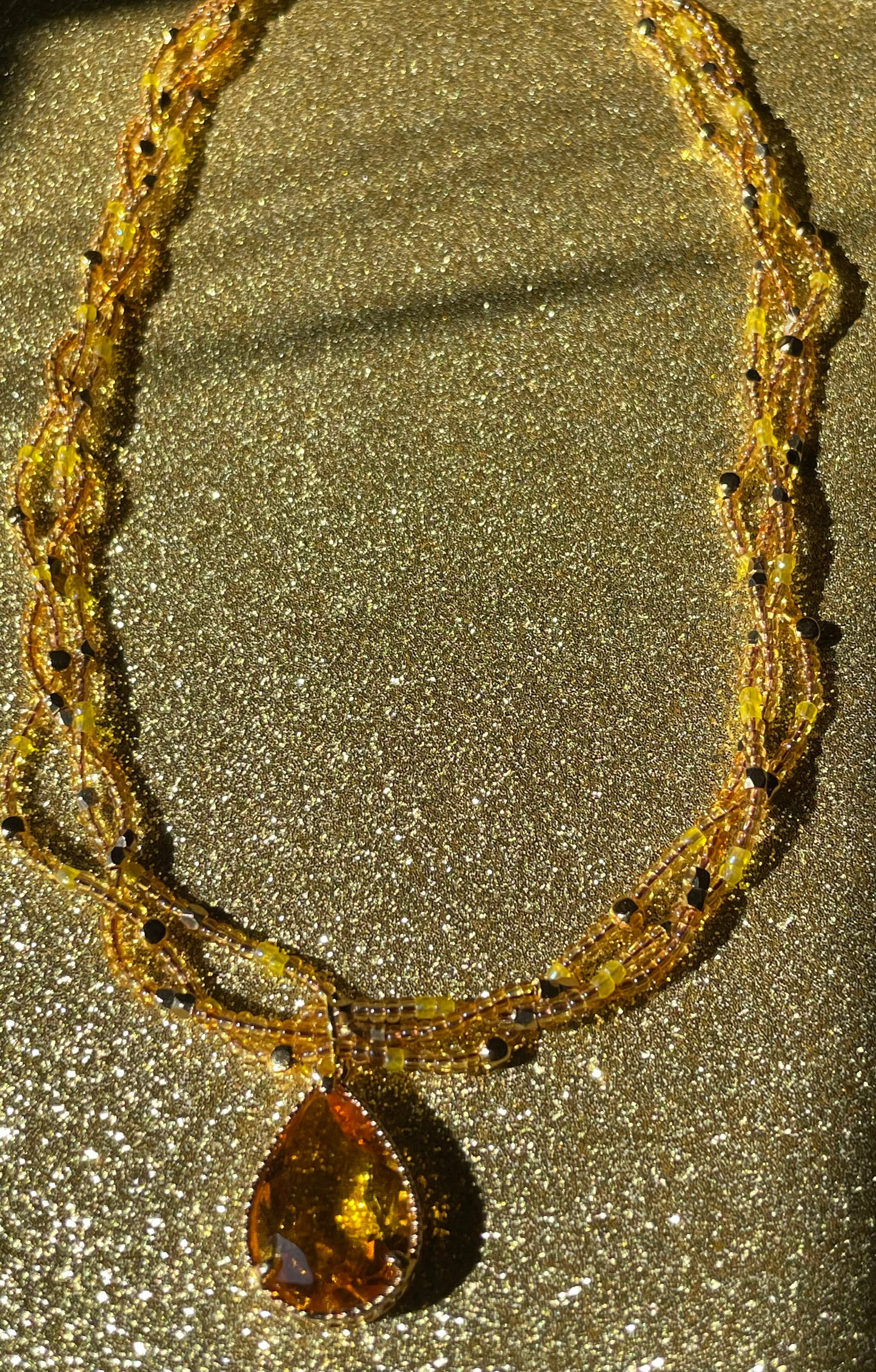 Honey-lemon Teardrop Necklace
